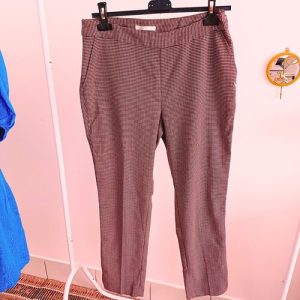 Pantalon ajusté taille 40