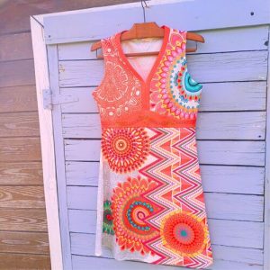 Robe colorée taille M