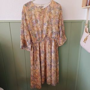 Robe fleurie taille L