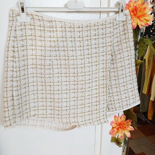 jupe short en tweed taille 40
