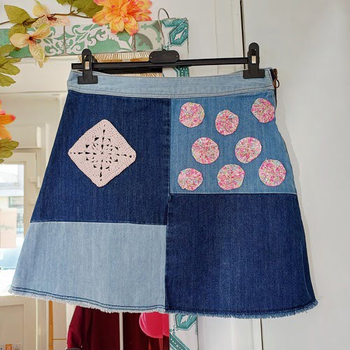 Jupe en jean customisée taille 38